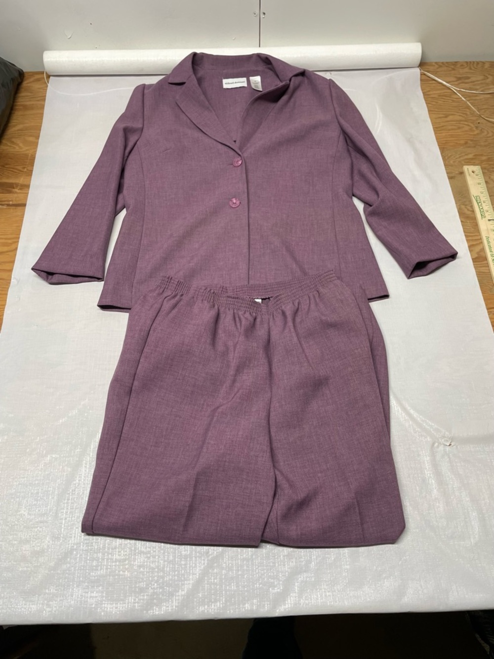 Alfred Dunner Mauve Two-Piece Blazer and Pant Suit